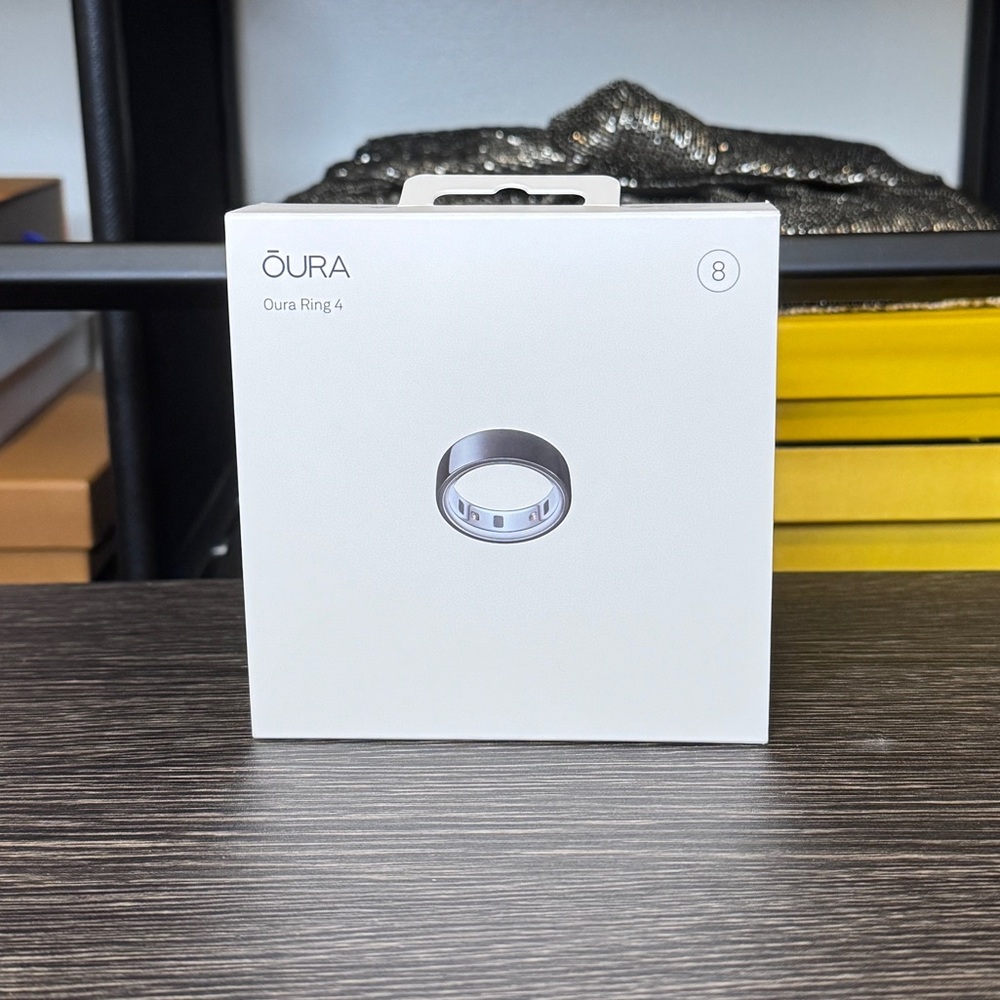 Oura Ring 4 in Black